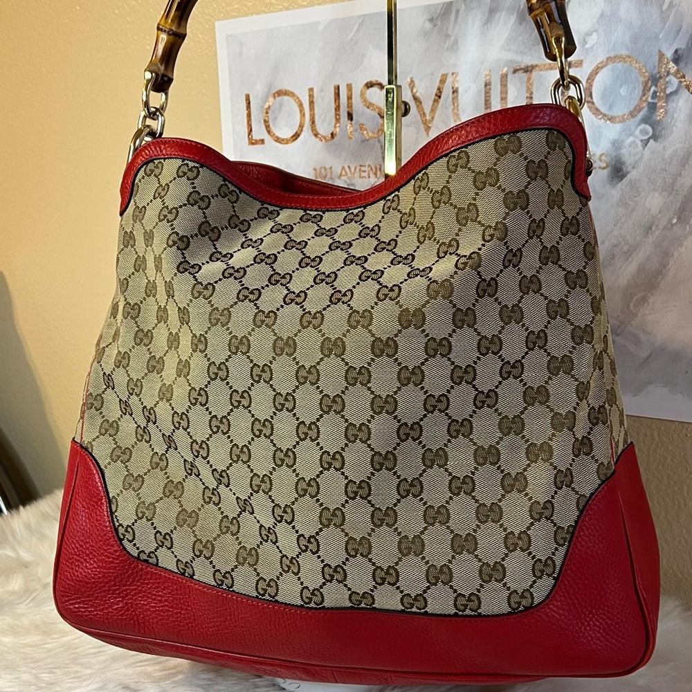 Authentic Gucci Bamboo Shoulder Bag - Picture 6 of 15